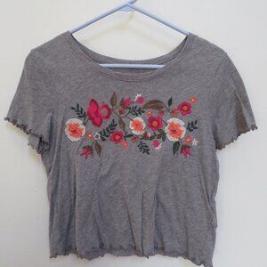 Hollister Crop Top Graphic Floral Embroidered Ruffle Hem Tee Shirt Top M
